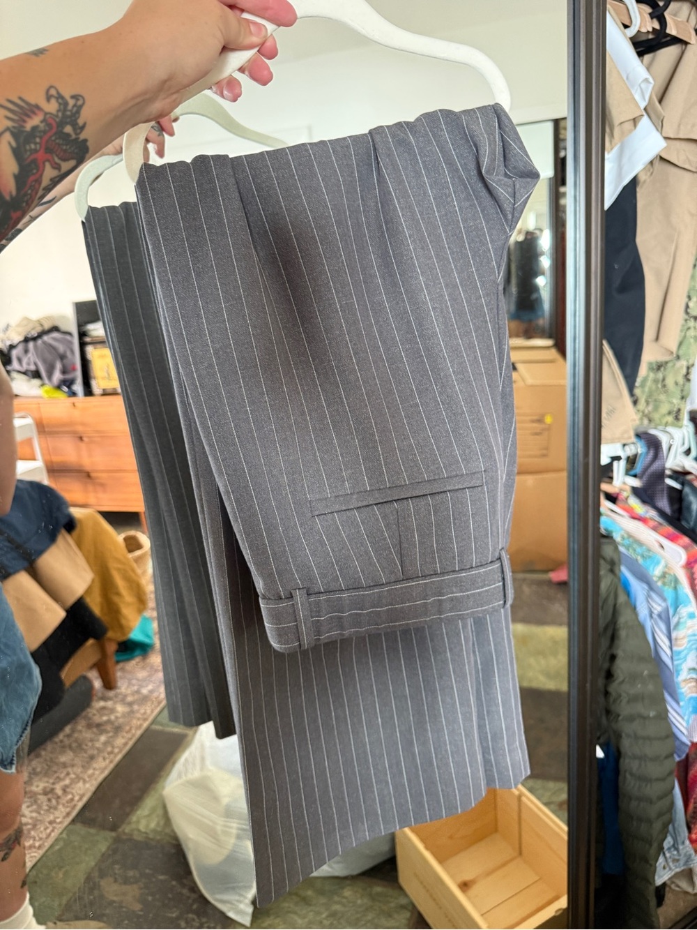 29 R Abercrombie & Fitch Charcoal Pinstripe Trousers